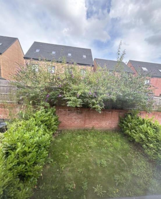 Private Room In A House With Parking In Lenton Nottingham Exterior foto
